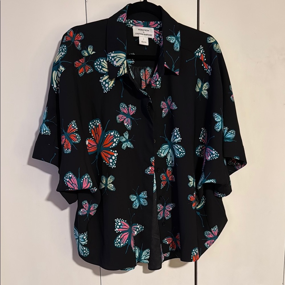 Black and Blue 3/4 Sleeve Notched Collar Button Down Shirt